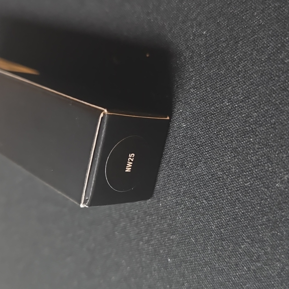 MAC Cosmetics Pro Longwear Concealer in NW 25 - Picture 5 of 7